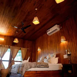  Resort Driftwood India